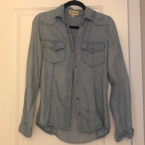 Anthropologie/ Cloth&Stone Chambray Button Up